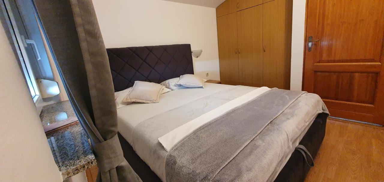 Apartments Kolak Rogoznica  Bagian luar foto
